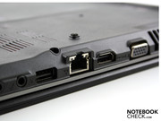 Bei den Anschlüssen gibt es nur die Basics (VGA, HDMI, LAN), Bei den Anschlüssen gibt es nur die Basics (VGA, HDMI, LAN),