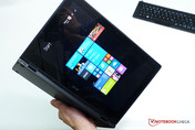 Acer Aspire Switch 12 Tablet, im Hochformat