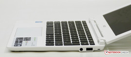 Acer CB3-111, rechte Seite