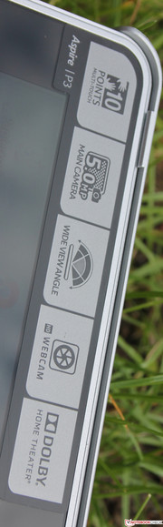 Acer Aspire P3-171: Die schnelle Intel SSD sorgt für eine gute Performance.