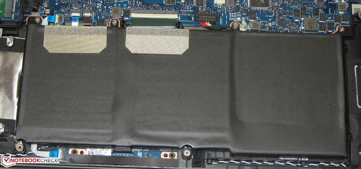 Der Akku bietet eine Kapazität von 60 Wh.