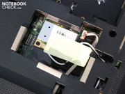 Das WLAN-Modul inkl. Bluetooth ist ebenso gesteckt. Das WLAN-Modul inkl. Bluetooth ist ebenso gesteckt.