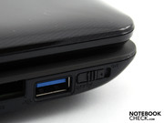 Details wie dieser Hardwareschalter für die Funkmodule gefallen uns. Daneben leuchtet der blaue USB 3.0 Stecker.