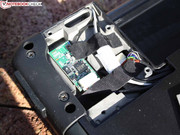 Selbst das Faxmodem ist als Modul gesteckt. Selbst das Faxmodem ist als Modul gesteckt.