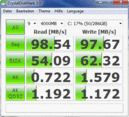 Crystal Disk Mark 3.0: 98 MB/s Lesen