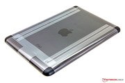 Neben „Schwarz & Graphit“ gibt es das iPad auch in „Weiß & Silber“.