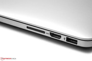 Zwei USB-3.0-Anschlüsse sind im Alltag schnell belegt. Zwei USB-3.0-Anschlüsse sind im Alltag schnell belegt.