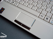 kleines Touchpad mit etwas schwergängigen Touchpadtasten