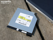 Das E6520 kann wahlweise mit einem HSDPA-Modul ausgerüstet werden (Slot für die SimCard unter Akku).