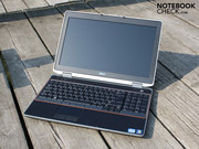 wie das E6520 mit i7-Dual-Core und Full-HD Premium-Panel (Premium-Version – vorliegender Test). wie das E6520 mit i7-Dual-Core und Full-HD Premium-Panel (Premium-Version – vorliegender Test).