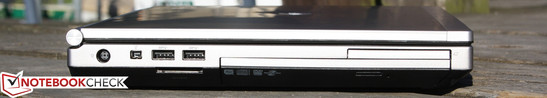 Linke Seite: CardReader (unter USB), AC, FireWire, 2 x USB 3.0, DVD-LW, ExpressCard54