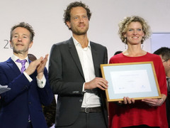 UN-Award: UN zeichnet Fairphone mit Momentum for Change Award aus | Bild: UNFCCC