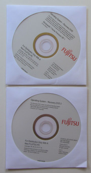 Gut: Das Notebook wird mit Recovery-DVDs geliefert. Gut: Das Notebook wird mit Recovery-DVDs geliefert.