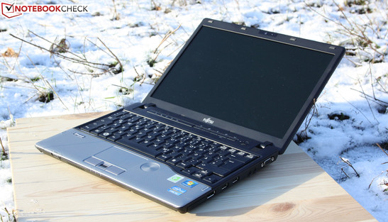 Fujitsu Lifebook P702: Multitalent mit einem schwachen Gehäuse. Fujitsu Lifebook P702: Multitalent mit einem schwachen Gehäuse.