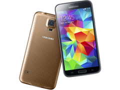 Samsung plant eine High-End-Variante des Galaxy S5 - die aber anders heißen könnte (Bild: Samsung, Galaxy S5 in Gold)