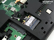 Das ist das WLAN-Modul Half Size im Mini PCIe Slot, welches auch das Bluetooth 3.0 enthält. Das ist das WLAN-Modul Half Size im Mini PCIe Slot, welches auch das Bluetooth 3.0 enthält.
