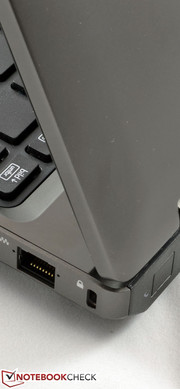 Über die beleuchteten Schnellzugriffstasten lassen sich bequem WLAN oder Ton ein- und ausschalten. Über die beleuchteten Schnellzugriffstasten lassen sich bequem WLAN oder Ton ein- und ausschalten.