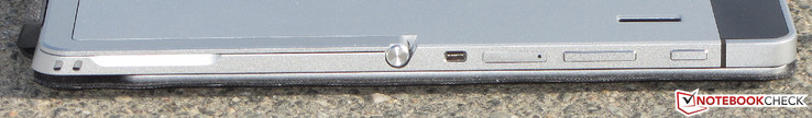 linke Seite: Befestigungsöse für das Halteband des Stifts (ganz links), Steckplatz für ein Kabelschloss, Sim-Karten-Steckplatz, Lautstärkewippe, Power Button
