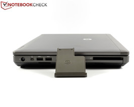linke Seite: AC, Firewire, 2x USB 3.0, SD-Kartenleser, DVD LW, SmartCard