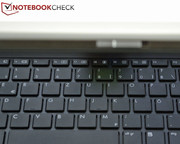 Hat man mit einem Doppeltap das Touchpad deaktiviert, leuchtet eine integrierte LED. Hat man mit einem Doppeltap das Touchpad deaktiviert, leuchtet eine integrierte LED.