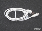 Das USB-Kabel dient Datenübertragung oder zum Laden des Gerätes