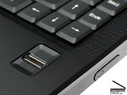 Das Multimedia-Notebook integriert auch einen Fingerabdruckleser. Einen TPM-Chip hat das 3414W als Multimedianer hingegen nicht. Das Multimedia-Notebook integriert auch einen Fingerabdruckleser. Einen TPM-Chip hat das 3414W als Multimedianer hingegen nicht.