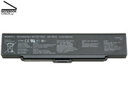 Die Akkulaufzeit variiert mit der 63 Wh starken Standardbatterie sehr stark.