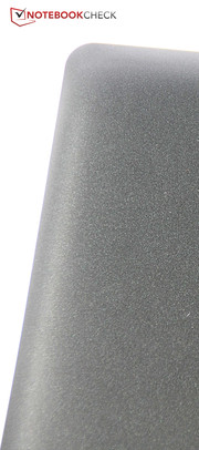 Das Gehäuse des Lenovo Flex 2 14 besteht aus Kunststoff.
