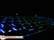 Die Beleuchtung der Tastatur ist in drei konfigurierbare Bereiche der Tastatur geteilt Die Beleuchtung der Tastatur ist in drei konfigurierbare Bereiche der Tastatur geteilt