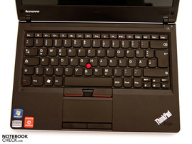 Die Chiclet-Tastatur bietet ein gutes Gefühl beim Tippen