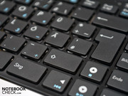 Die Chiclet-Tastatur ist weiterhin größzügig gehalten und kann überzeugen.