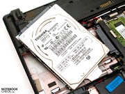 ... eine 250 GByte Festplatte aus eigenem Hause (Toshiba). ... eine 250 GByte Festplatte aus eigenem Hause (Toshiba).