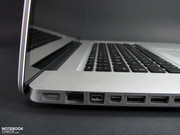 FireWire 800 liefert bis zu 80 MB/s FireWire 800 liefert bis zu 80 MB/s