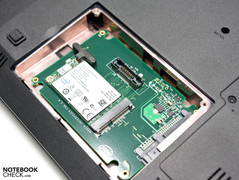 Intel SSD Serie 310 im 2,5 Zoll Adapter