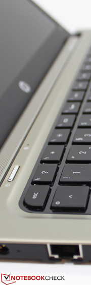 ... genauso, wie die schmale, aber druckvoll klingende Lautsprecherleiste.