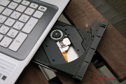 Der DVD-Brenner bleibt beim DVD abspielen angenehm leise.