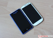 fast genauso dick wie das Galaxy S3 fast genauso dick wie das Galaxy S3