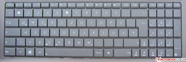 Asus verbaut eine herkömmliche Tastatur. Asus verbaut eine herkömmliche Tastatur.