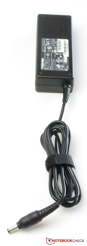 Das Netzteil wiegt 286,5 Gramm...