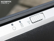 aber auf die modernsten Ports muss der Käufer verzichten (WLAN-Schalter).