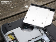 Das optische Laufwerk ist kein MultiBay (kein Akku einsetzbar).