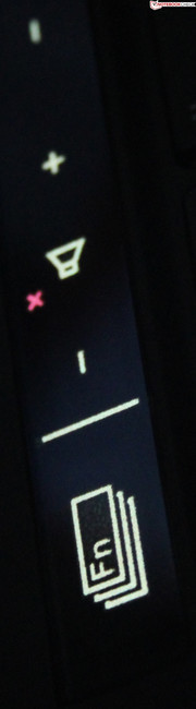 Lenovo ThinkPad X1 Carbon Touch 2014: Touch-Leiste statt echten F- und Fn-Tasten. Das wird nicht Jedermanns Geschmack treffen.