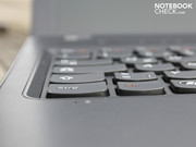 Die Tastatur mit den konischen Tasten ist für die Preisklasse überragend gut.
