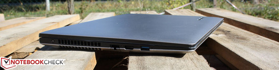 Lenovo IdeaPad S300 (MA145GE): Die Spiele-Power der Radeon HD 7450M fällt zu gering aus, um ein echter Vorteil zu sein.