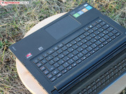 Der Rest bleibt wie beim alten S405: Lenovo hat es nicht geschafft, die nachgebende Tastatur durch eine solide zu ersetzen.