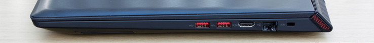 rechts: 2x USB 3.0, HDMI-Ausgang, Gigabit Ethernet, Kensington Lock