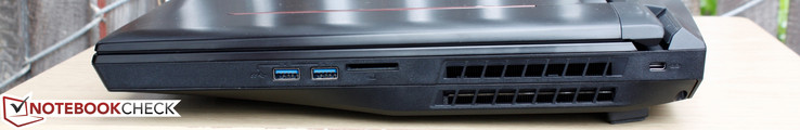 rechts: 2x USB 3.0, SD-Kartenleser, Kensington Lock