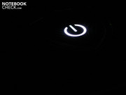 Viele Elemente leuchten (Power On).