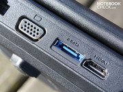 Anschlüsse auf der Rückseite vermindern das Kabel-Chaos