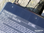 Er hat eine sehr hohe Kapazität von 7.800 mAh.